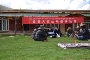 心系民生促和谐 送法下乡解民忧 心系民生促和谐 送法下乡解民忧